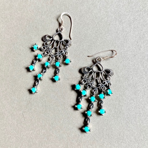 Vintage Jewelry - Genuine Sterling Silver & Turquoise Earrings